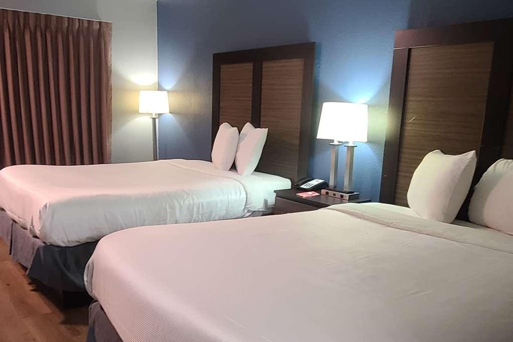 Econo Lodge Forest City Habitación foto
